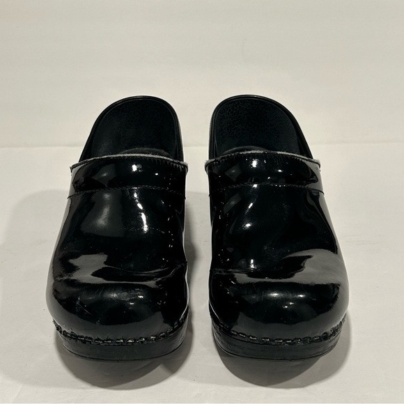 Dansko Professional Black Patent Leather Clogs Shoes Women's EU 38/US 7.5-8 - Picture 4 of 12